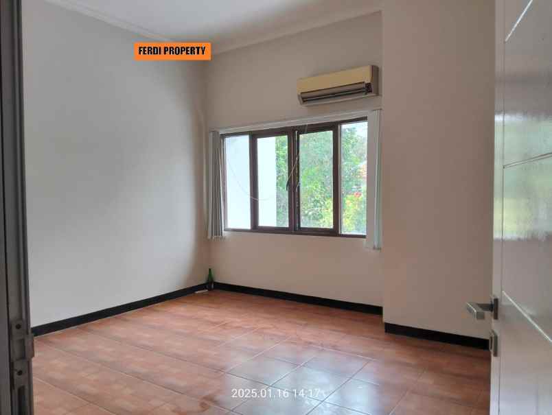 rumah minimalis 2 lantai perum citra gran cibubur