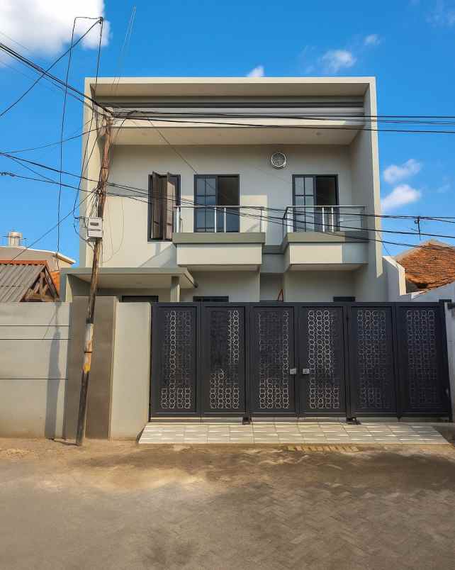 rumah mulyosari utara new minimalis