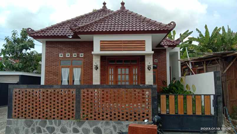 Rumah Murah Di Bangunjiwo Bebas Desain Tampak Depan