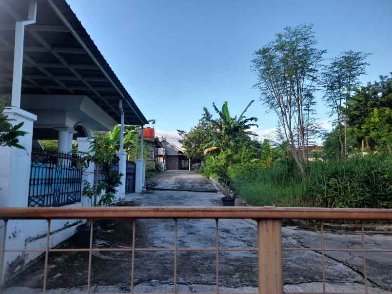 rumah murah tanah luas siap huni di kota sepang