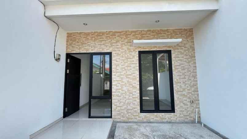 rumah nirwana eksekutif dekan merr gate tol superindo