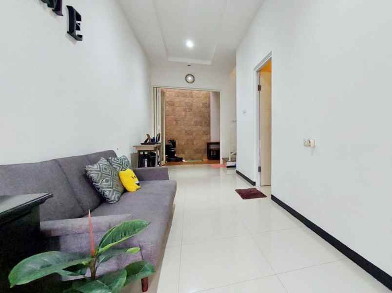 rumah pantai mentari minimalis row 3 mobil