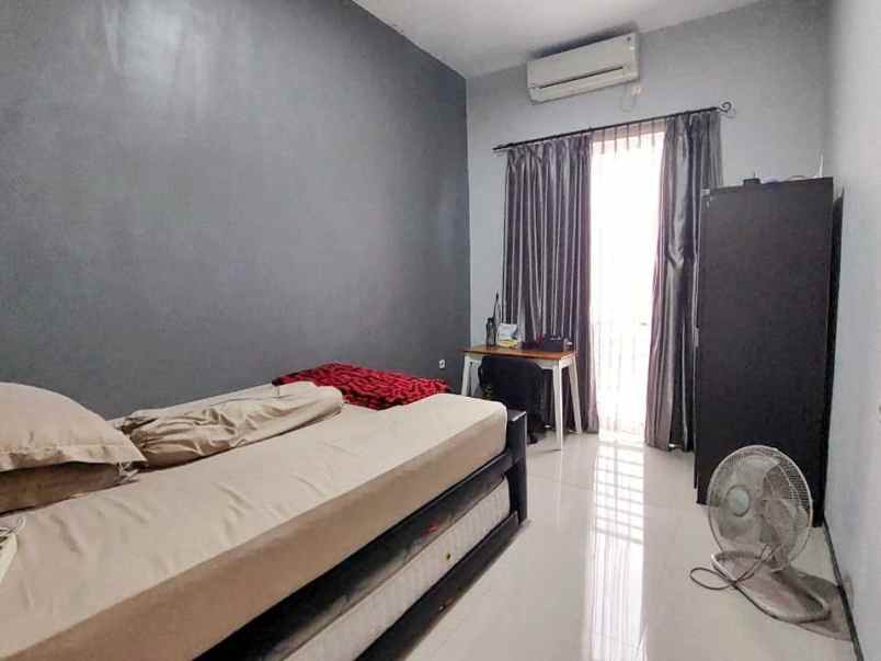 rumah pantai mentari minimalis row 3 mobil