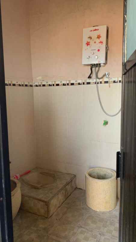 rumah perabot dekat pasar batu madewo apples