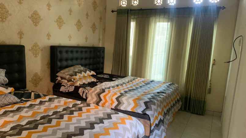 rumah perabot dekat pasar batu madewo apples