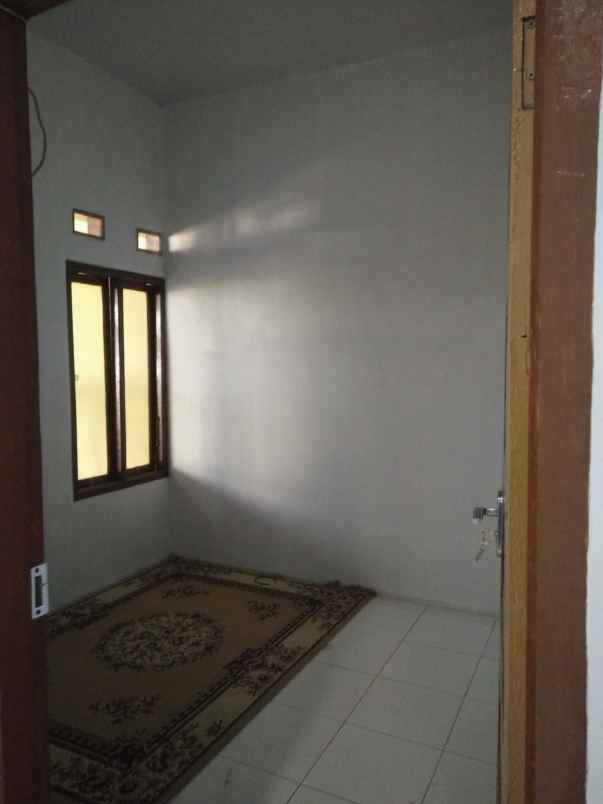 rumah perum siap huni pinggiran kota