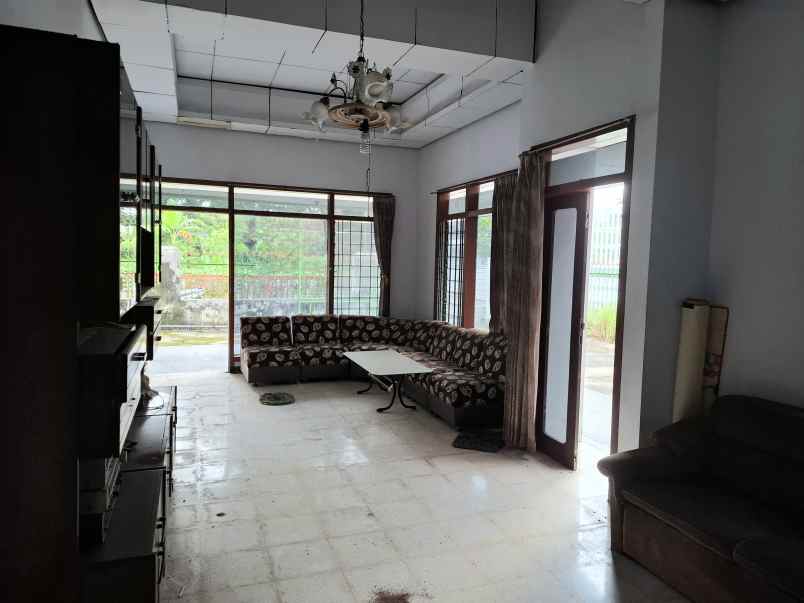 rumah pojok dekat kampus muhammad serudji jember