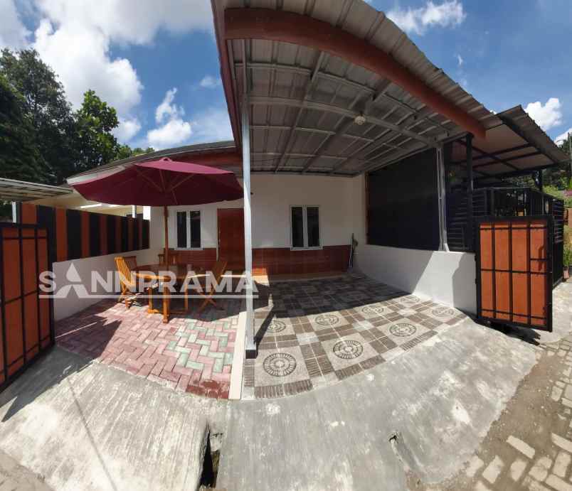 rumah second cantik dekat gerbang tol sawangan ash