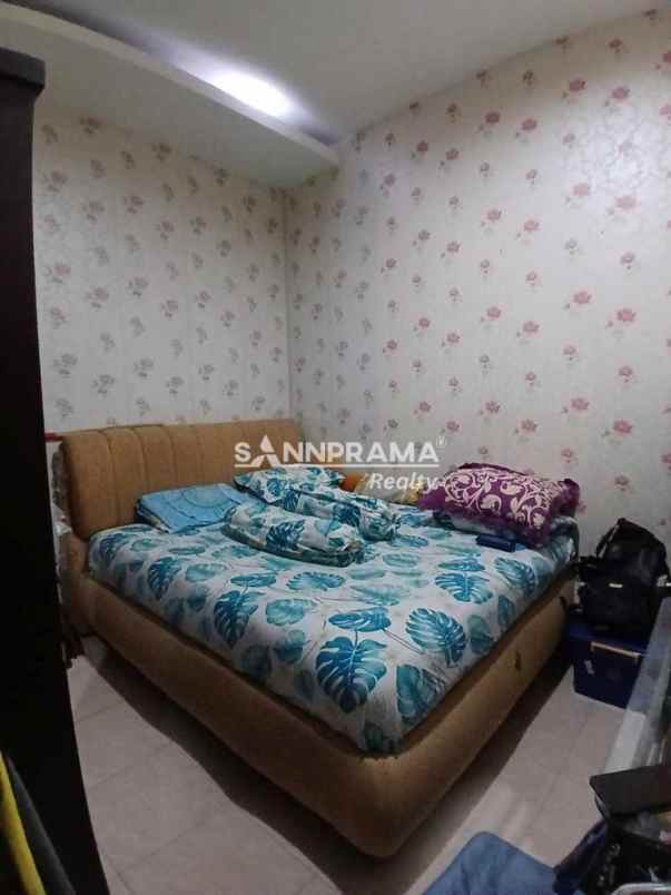 rumah second murah kav ui depok