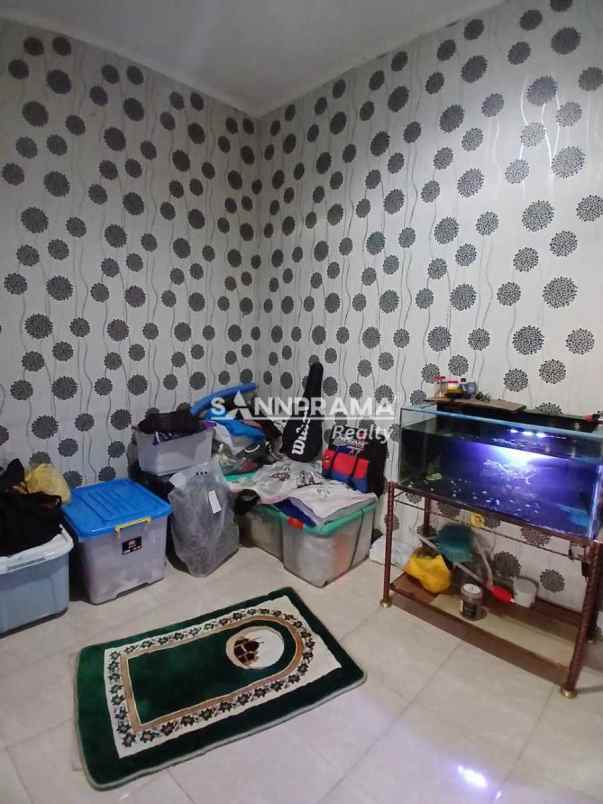 rumah second murah kav ui depok