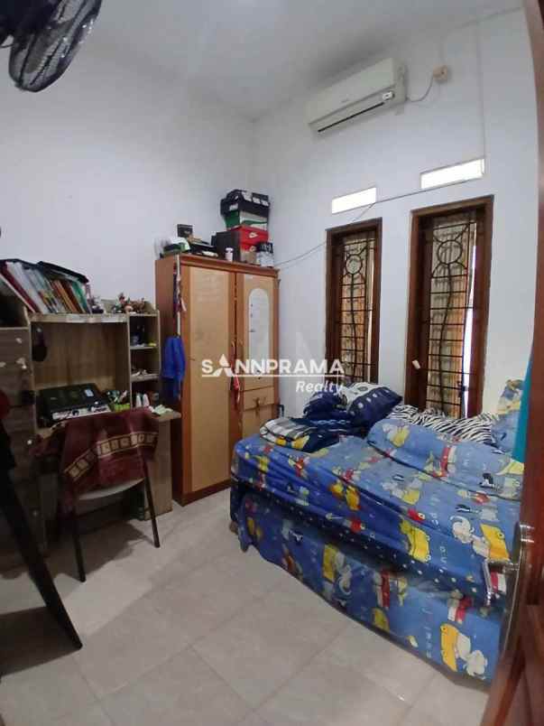 rumah second murah kav ui depok