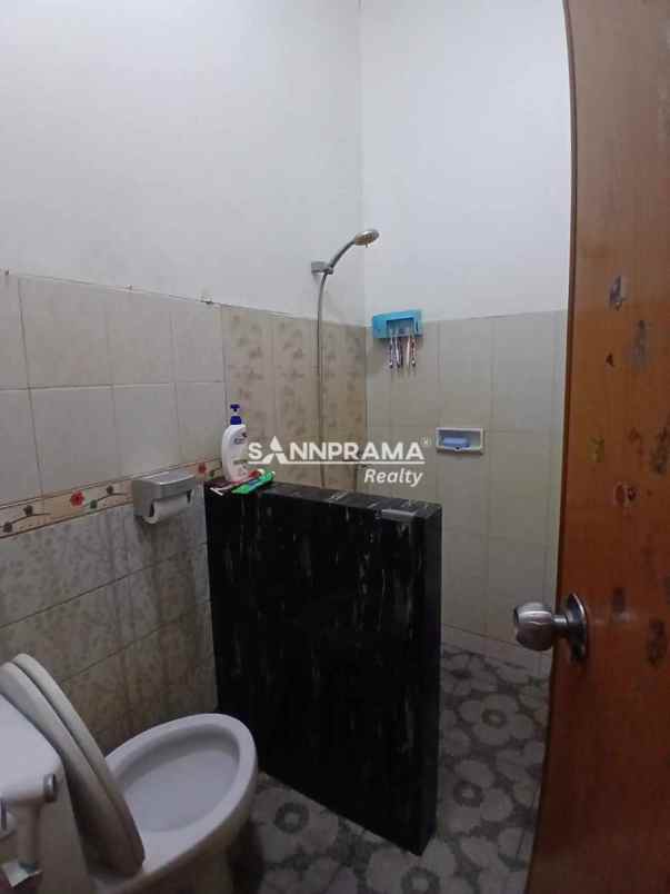rumah second murah kav ui depok