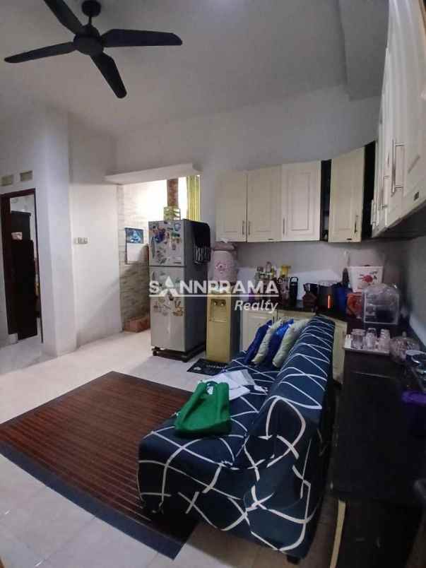rumah second murah kav ui depok