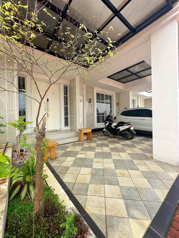 rumah second siaphuni di bambu apus jakarta timur