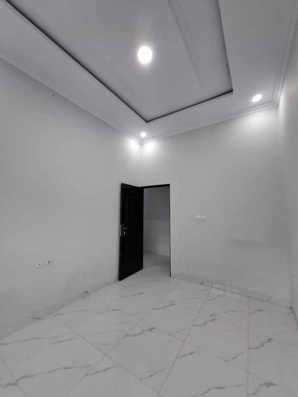 rumah second terawat di poin mas rangkapan jaya depok