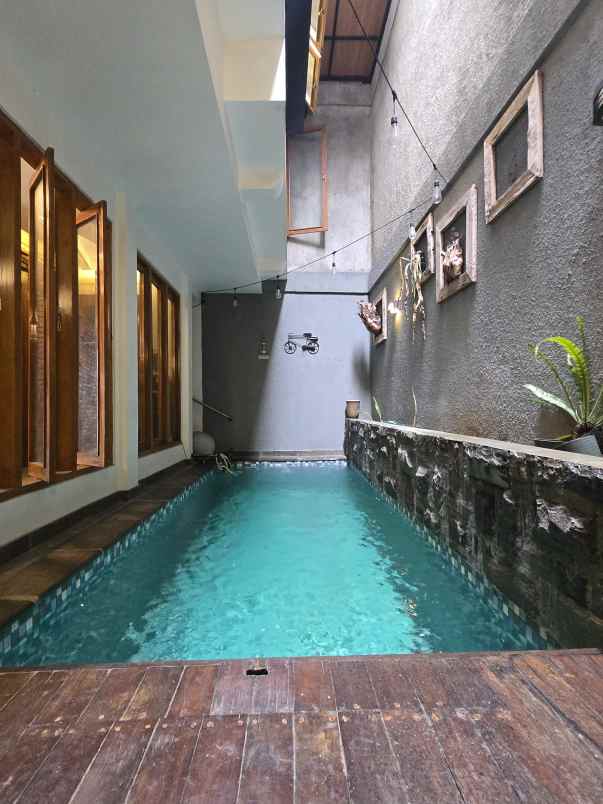 rumah secondary good condition di rawamangun