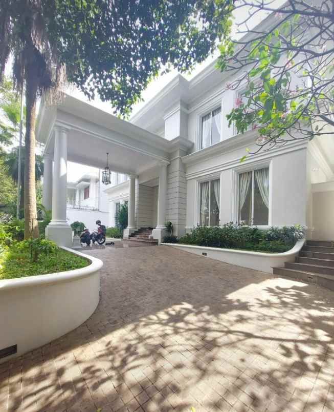 rumah selong kebayoran baru