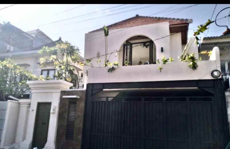 rumah semi villa di sanur bali dekat pantai mertasari