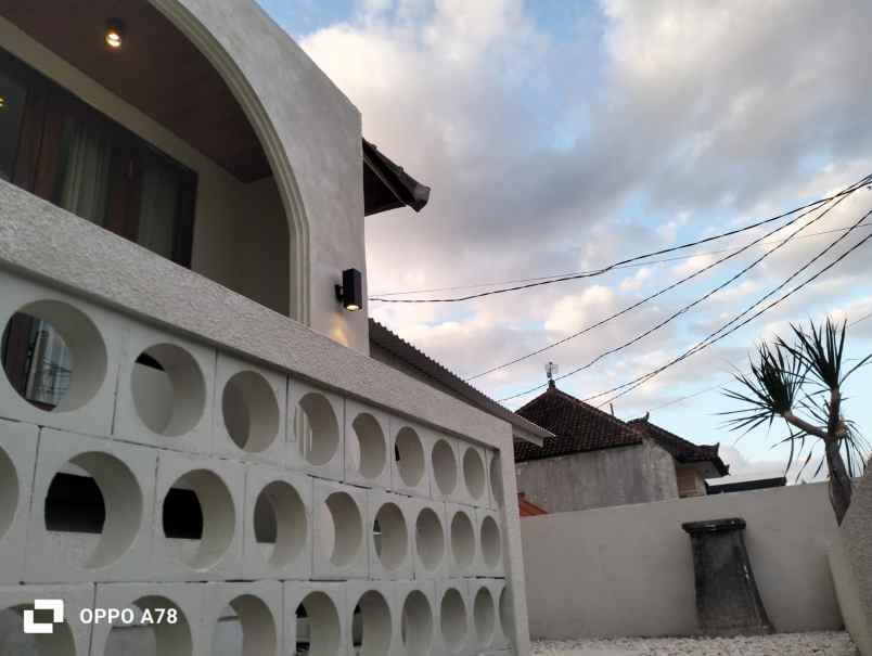 rumah semi villa di sanur bali dekat pantai mertasari