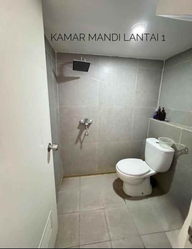 rumah siap huni 600 jutaan belakang kampus umm