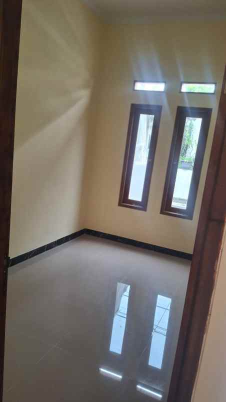 rumah siap huni dekat st pondok rajeg dan grand depok