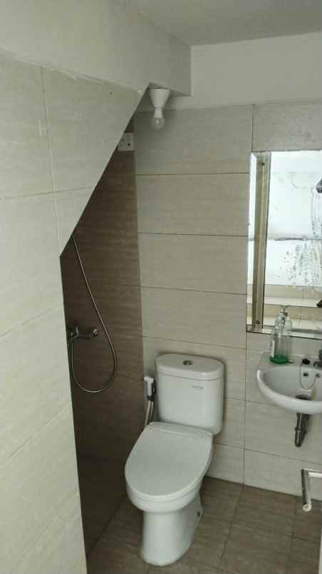 rumah siap huni di cluster vasana harapan indah bekasi