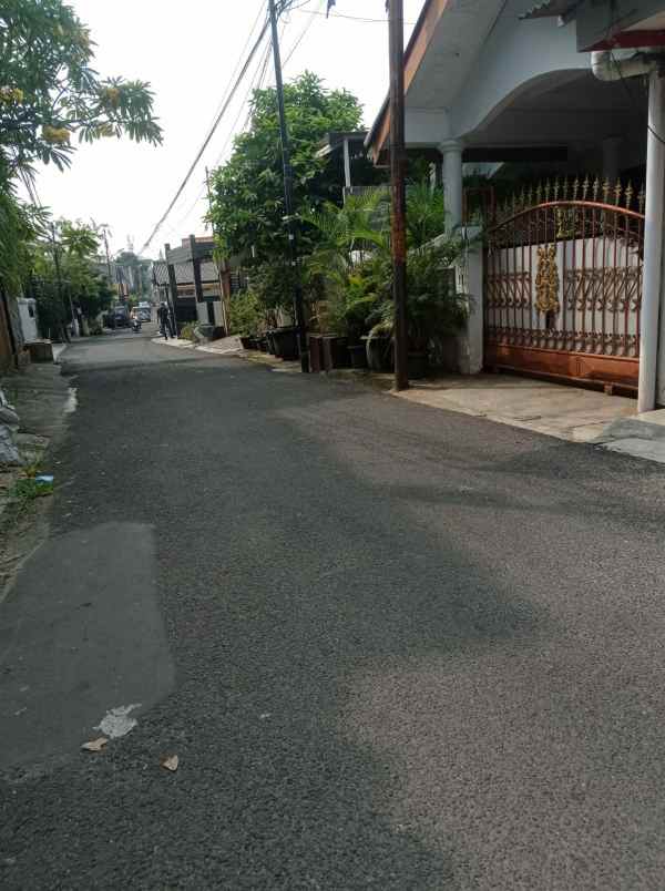 rumah siap huni di menteng dalam tebet jakarta selatan