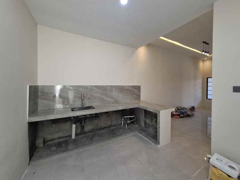 rumah siap huni di rengganis residence 2 jember