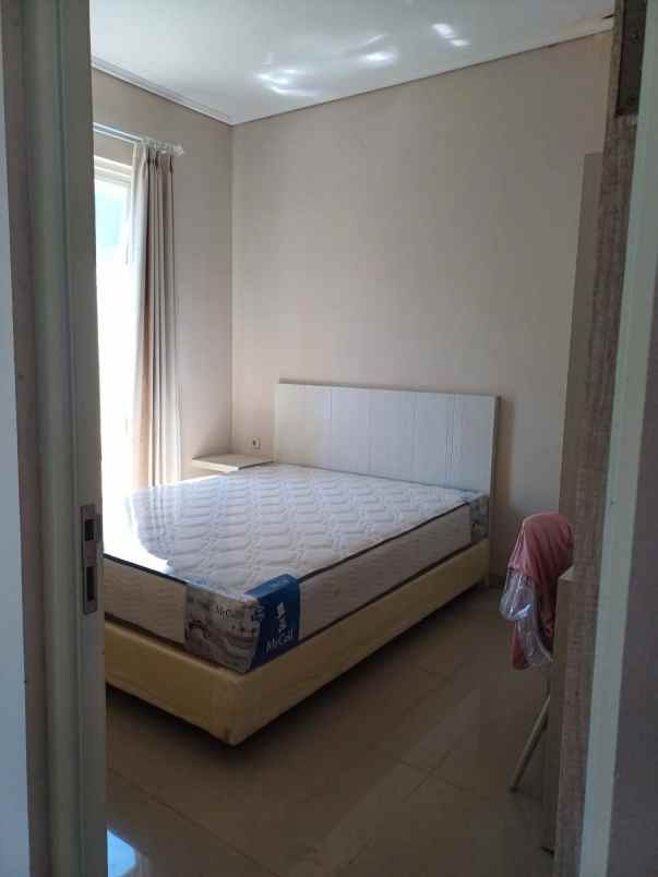 rumah siap huni furnished juanda land nego tipis