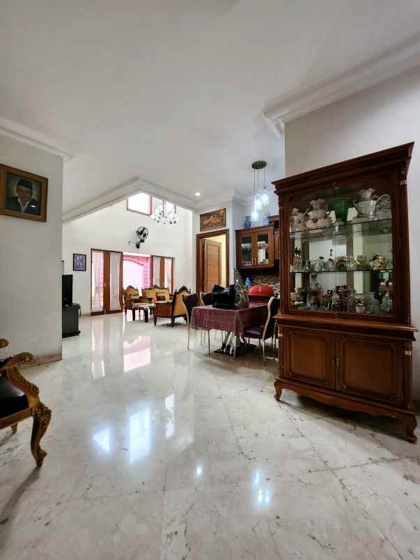 rumah siap huni non komplek di duren sawit jaktim