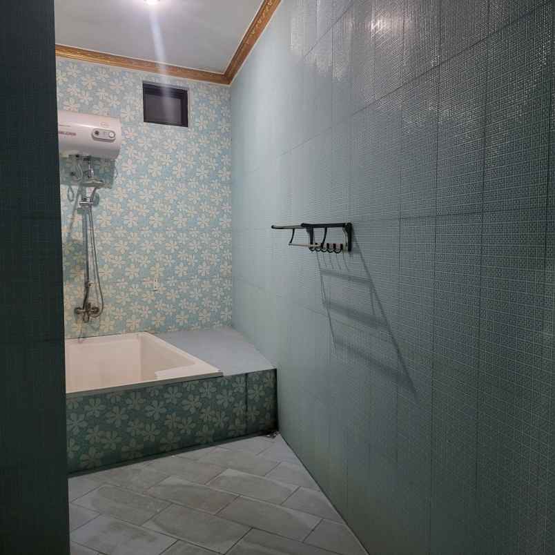rumah strategis dalam komplek permata cimanggis depok