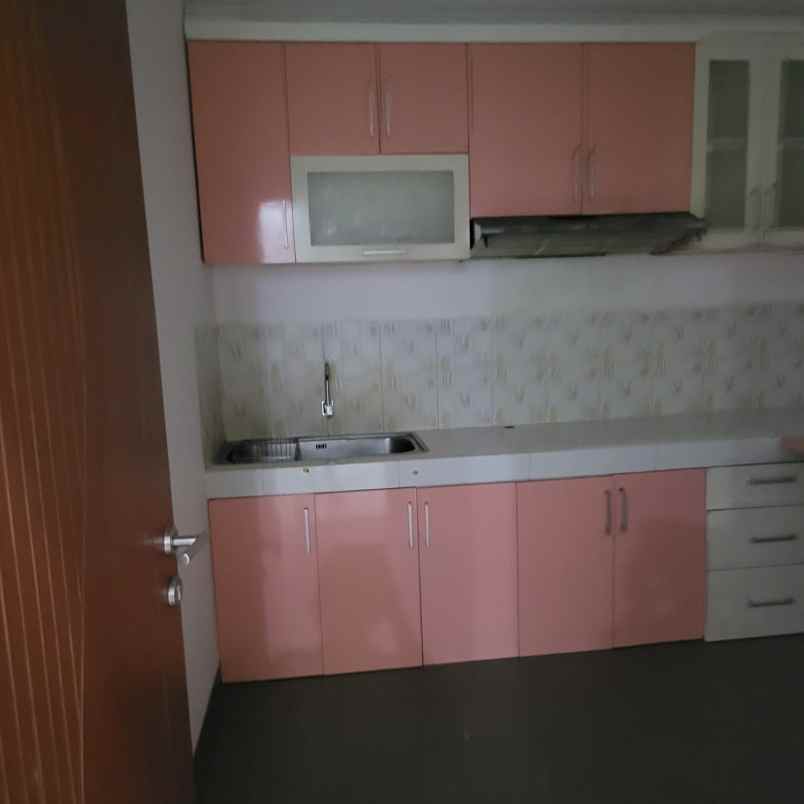 rumah strategis dalam komplek permata cimanggis depok