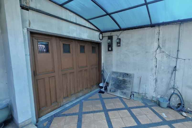 rumah strategis mandala tomang jakarta barat