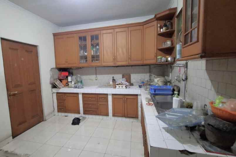 rumah strategis mandala tomang jakarta barat