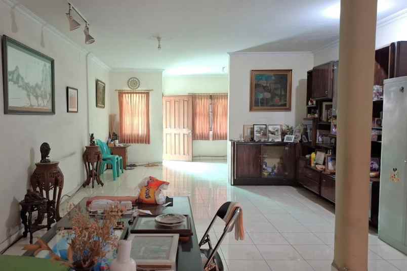 rumah strategis mandala tomang jakarta barat