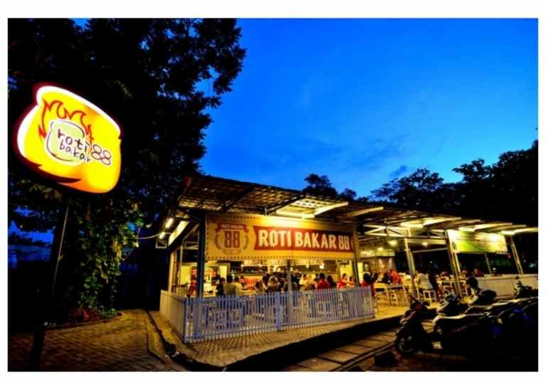 rumah talaga bestari sebelah