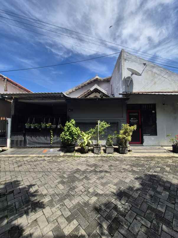 rumah taman pondok indah wiyung posisi hook