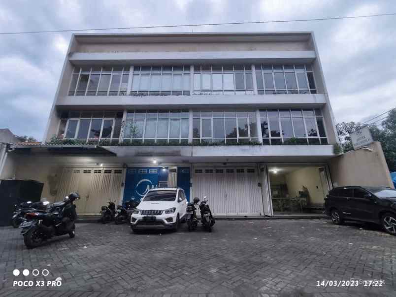 rungkut asri surabaya ruko 3 lantai kondisi bagus nego