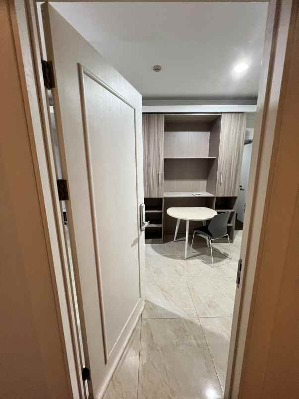 sewa apartemen avenue88 lantai 23 full furnish