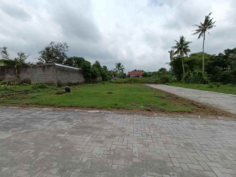 tanah hook siap baliknama dekat ugm dan bias kaliurang