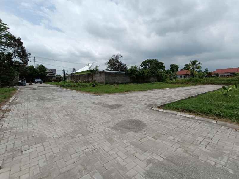 tanah hook siap baliknama dekat ugm dan bias kaliurang