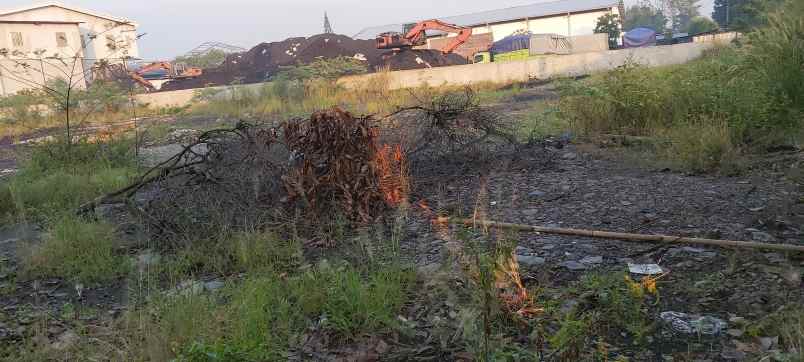 tanah jl raya cukanggalih curug