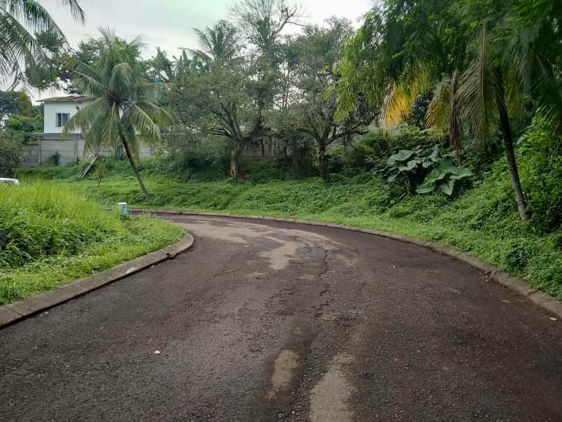 tanah telaga golf sawangan