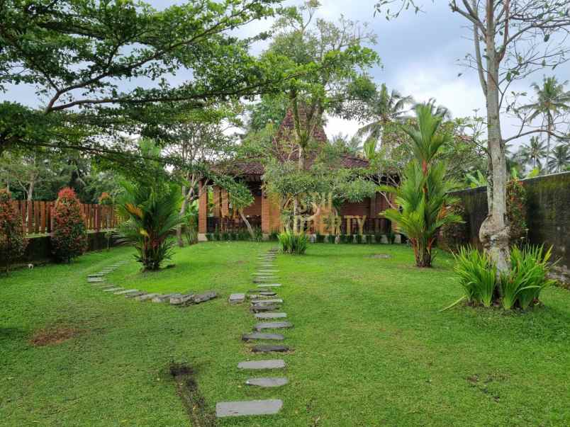 villa cantik tanah luas dijual murah di pakem