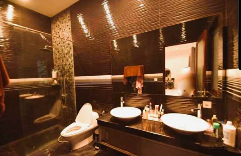 villa raya pantai berawa