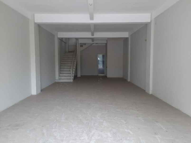 2 ruko gandeng jl karimunjawa deretan rs siloam