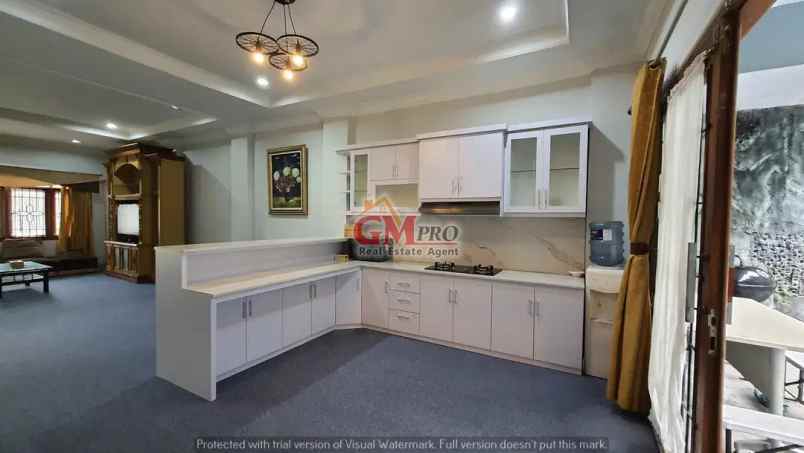 647 rumah villa 4 lantai di dago bandung utara