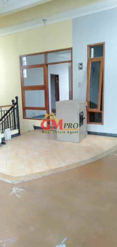 660 rumah terawat di bkr kembar bandung pusat