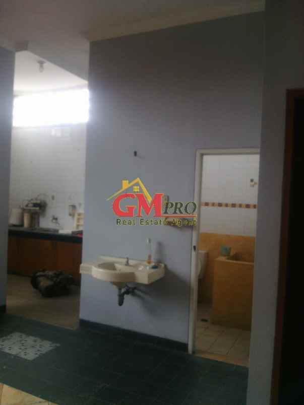 660 rumah terawat di bkr kembar bandung pusat