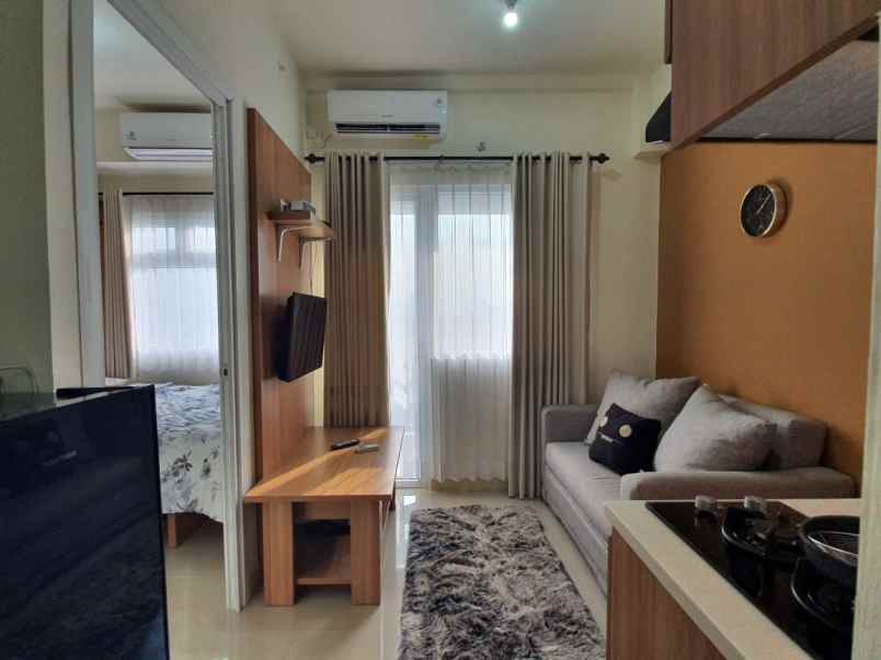 apartemen 2 br furnish siap huni di green pramuka